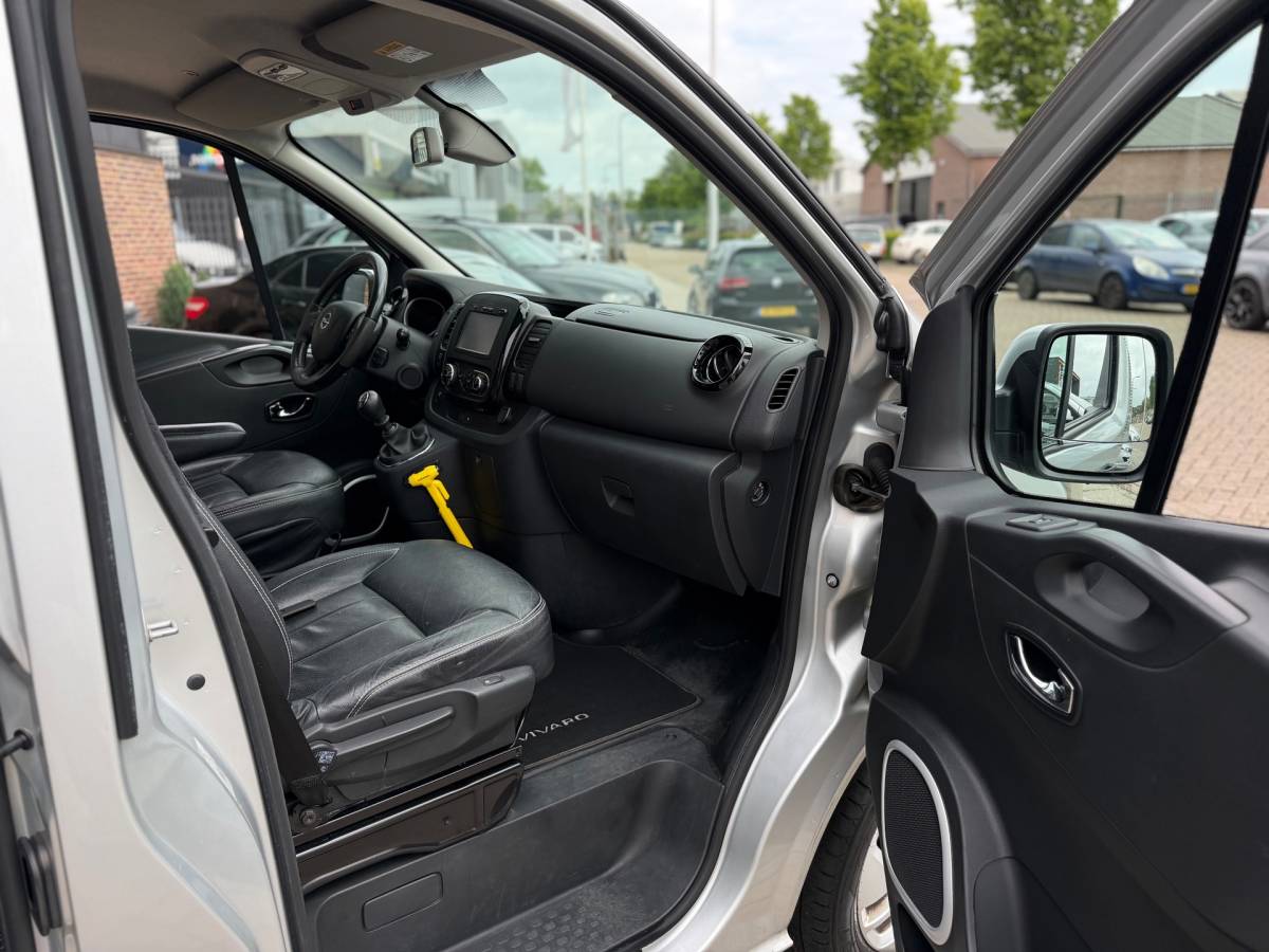 Opel Vivaro Opel Vivaro 1.6 CDTI L2H1 DC Innovation EcoFlex Dubbele Cabine Dubbele Schuifdeuren Airco Navi Keyless Entry Elk.Ramen Cruise Leer