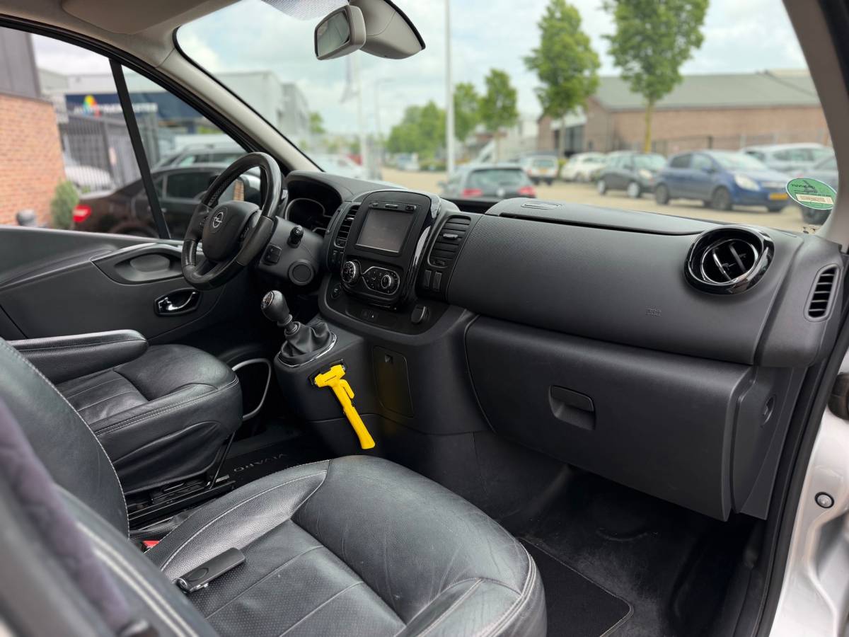 Opel Vivaro Opel Vivaro 1.6 CDTI L2H1 DC Innovation EcoFlex Dubbele Cabine Dubbele Schuifdeuren Airco Navi Keyless Entry Elk.Ramen Cruise Leer
