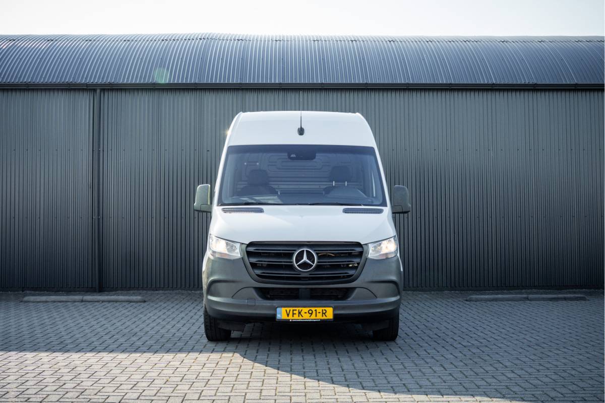 Mercedes-Benz Sprinter Mercedes-Benz Sprinter 311 CDI RWD L2H2 | | Volledig Ingericht | Mbux | Camera | Climatronic
