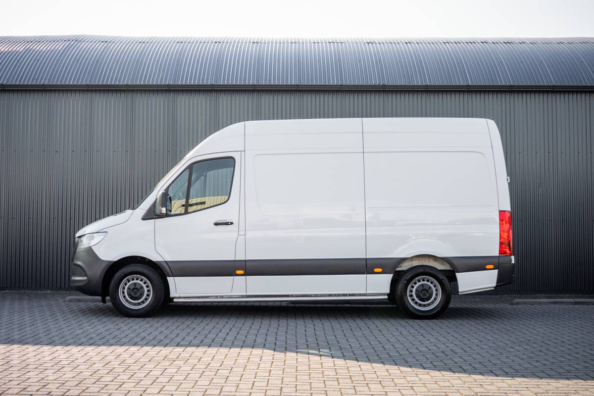 Mercedes-Benz Sprinter Mercedes-Benz Sprinter 311 CDI RWD L2H2 | | Volledig Ingericht | Mbux | Camera | Climatronic