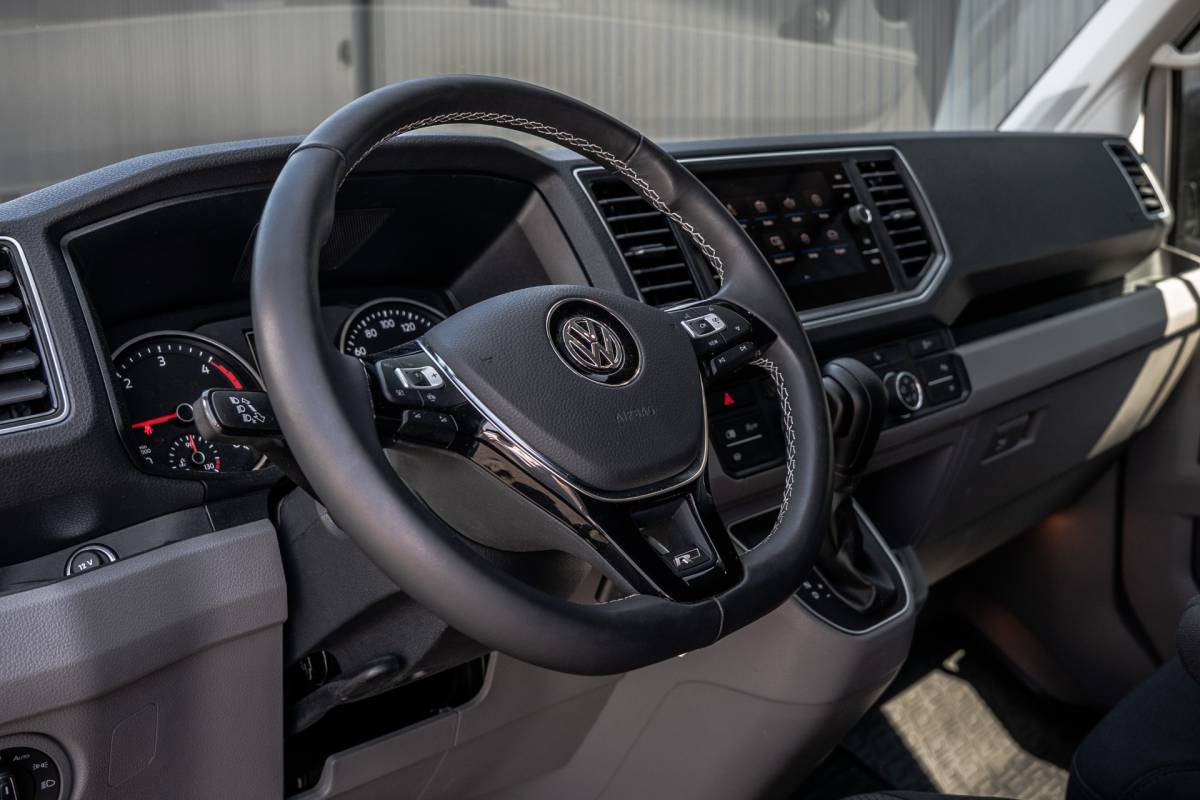 Volkswagen Crafter Volkswagen Crafter 2.0 TDI L4H3 | 177 PK | Automaat | LED | Camera | Carplay | Cruise | PDC | Airco | Trekhaak