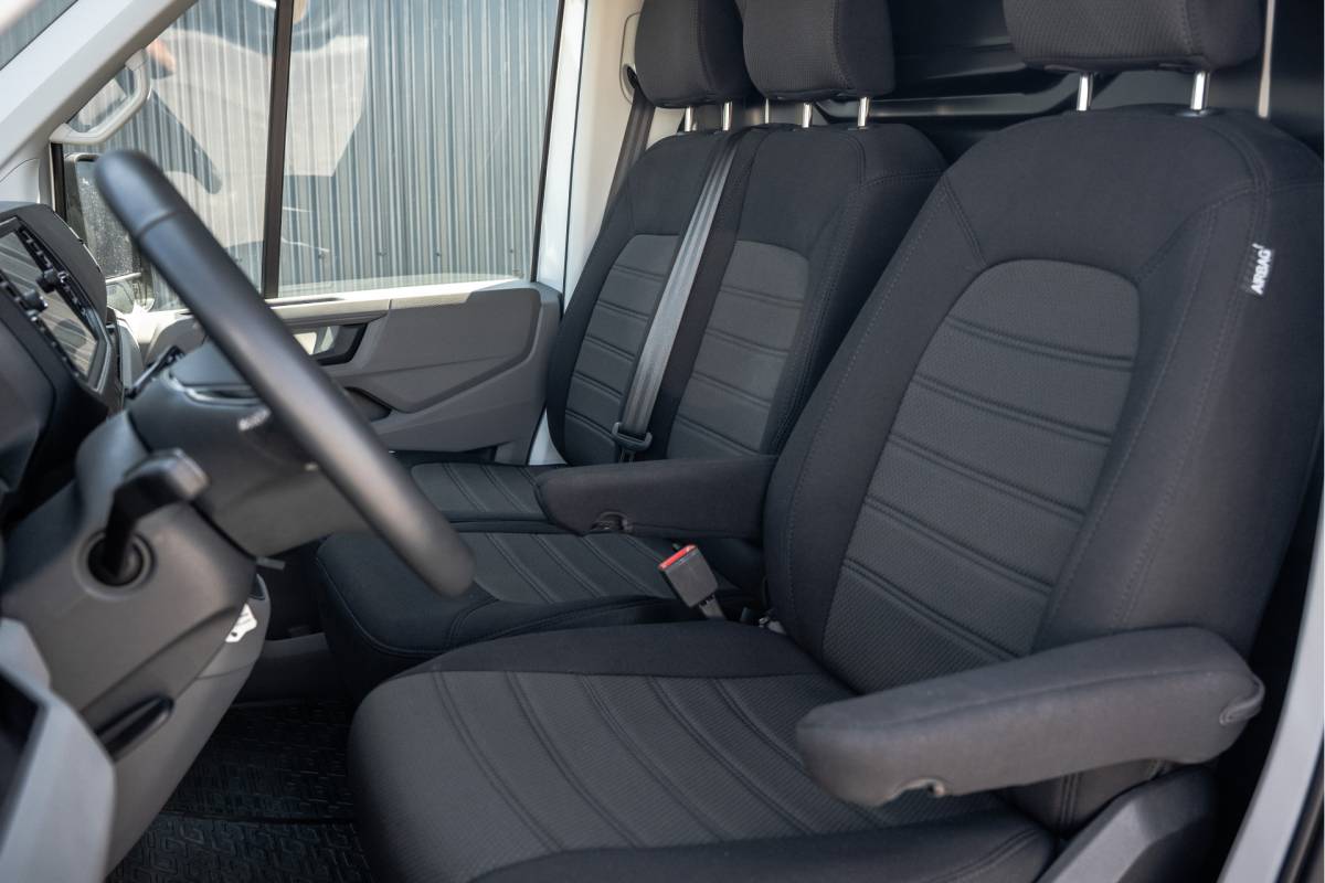 Volkswagen Crafter Volkswagen Crafter 2.0 TDI L4H3 | 177 PK | Automaat | LED | Camera | Carplay | Cruise | PDC | Airco | Trekhaak