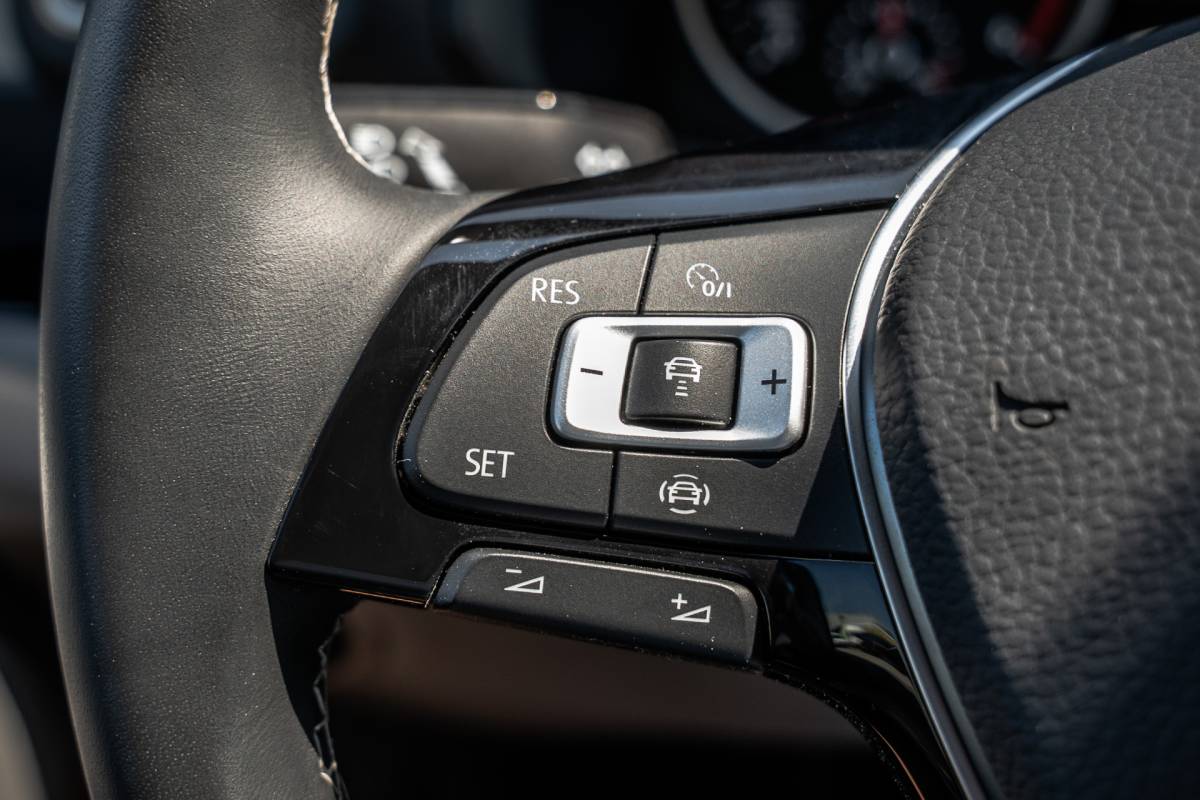 Volkswagen Crafter Volkswagen Crafter 2.0 TDI L4H3 | 177 PK | Automaat | LED | Camera | Carplay | Cruise | PDC | Airco | Trekhaak