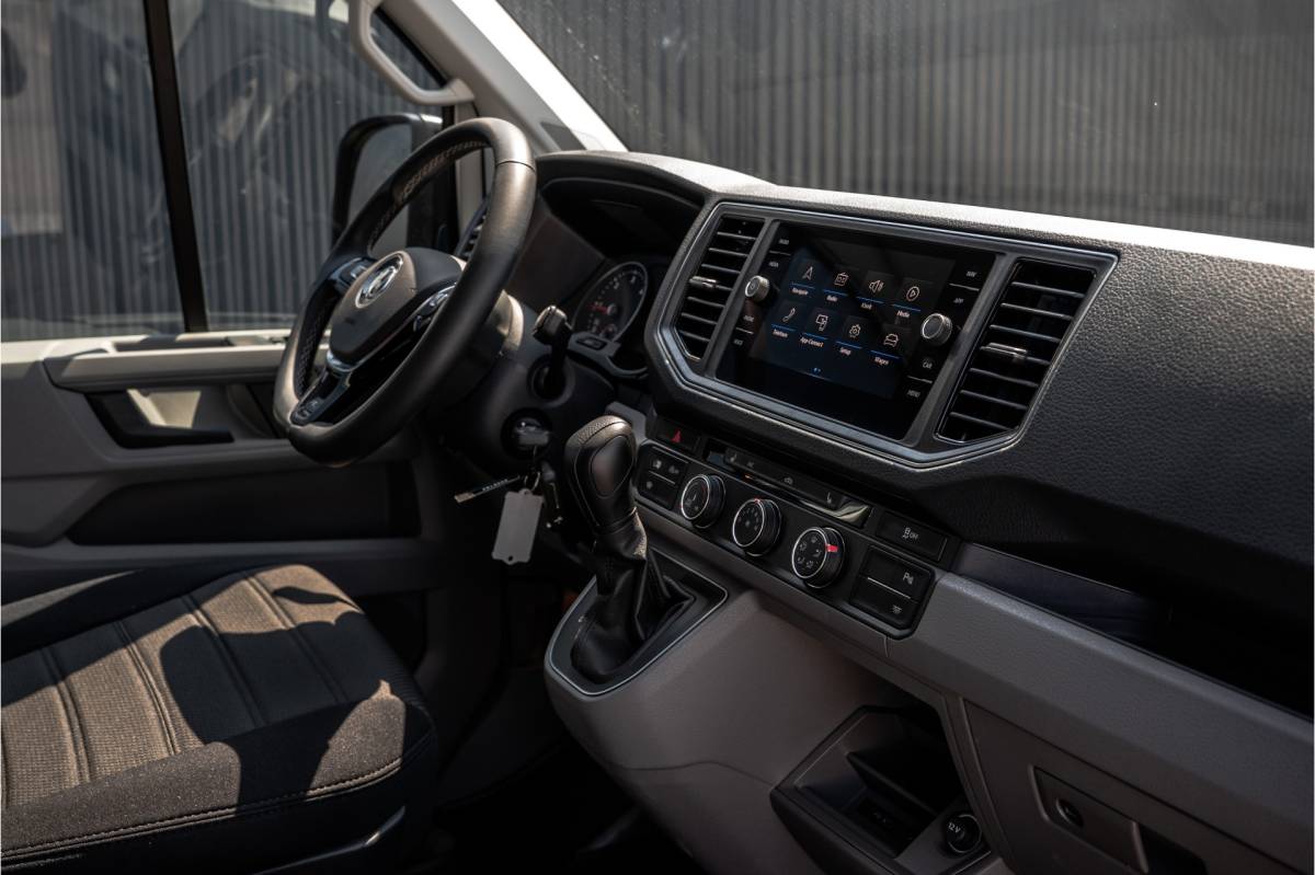 Volkswagen Crafter Volkswagen Crafter 2.0 TDI L4H3 | 177 PK | Automaat | LED | Camera | Carplay | Cruise | PDC | Airco | Trekhaak