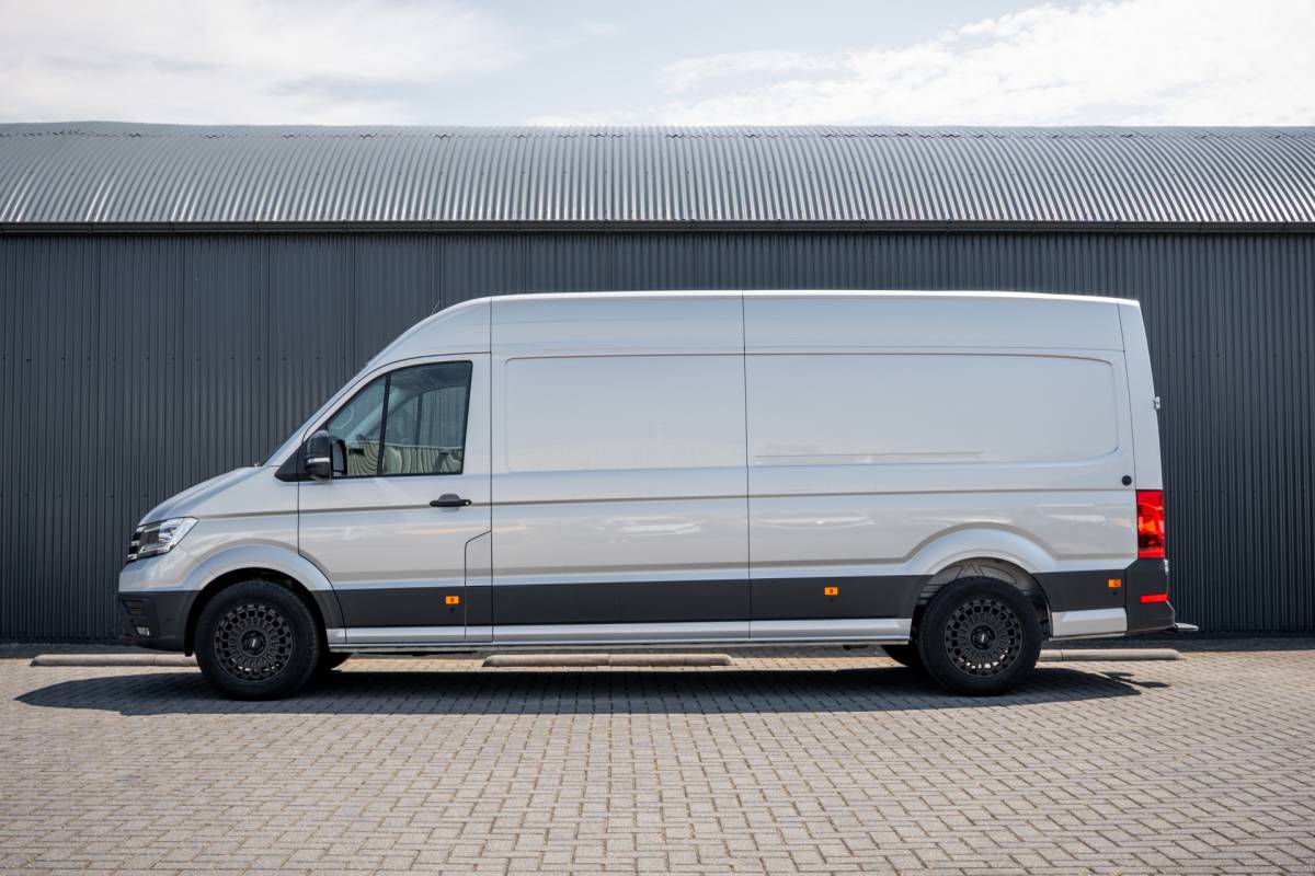 Volkswagen Crafter Volkswagen Crafter 2.0 TDI L4H3 | 177 PK | Automaat | LED | Camera | Carplay | Cruise | PDC | Airco | Trekhaak