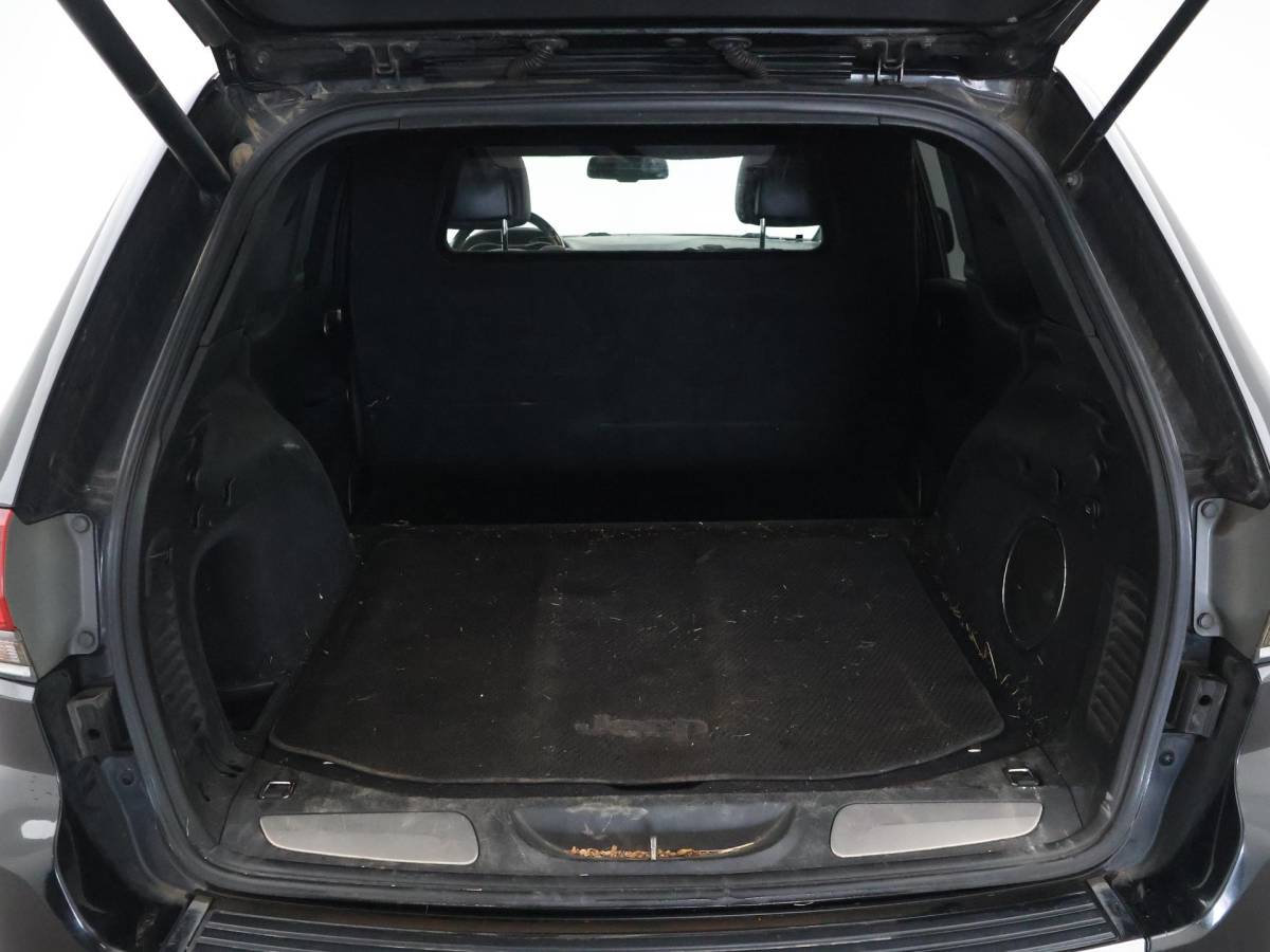Jeep Grand Cherokee Jeep Grand Cherokee 3.0 CRD 250 PK SUMMIG GRIJS KENTEKEN ROETFILTER EN LUCHTVERING STORING