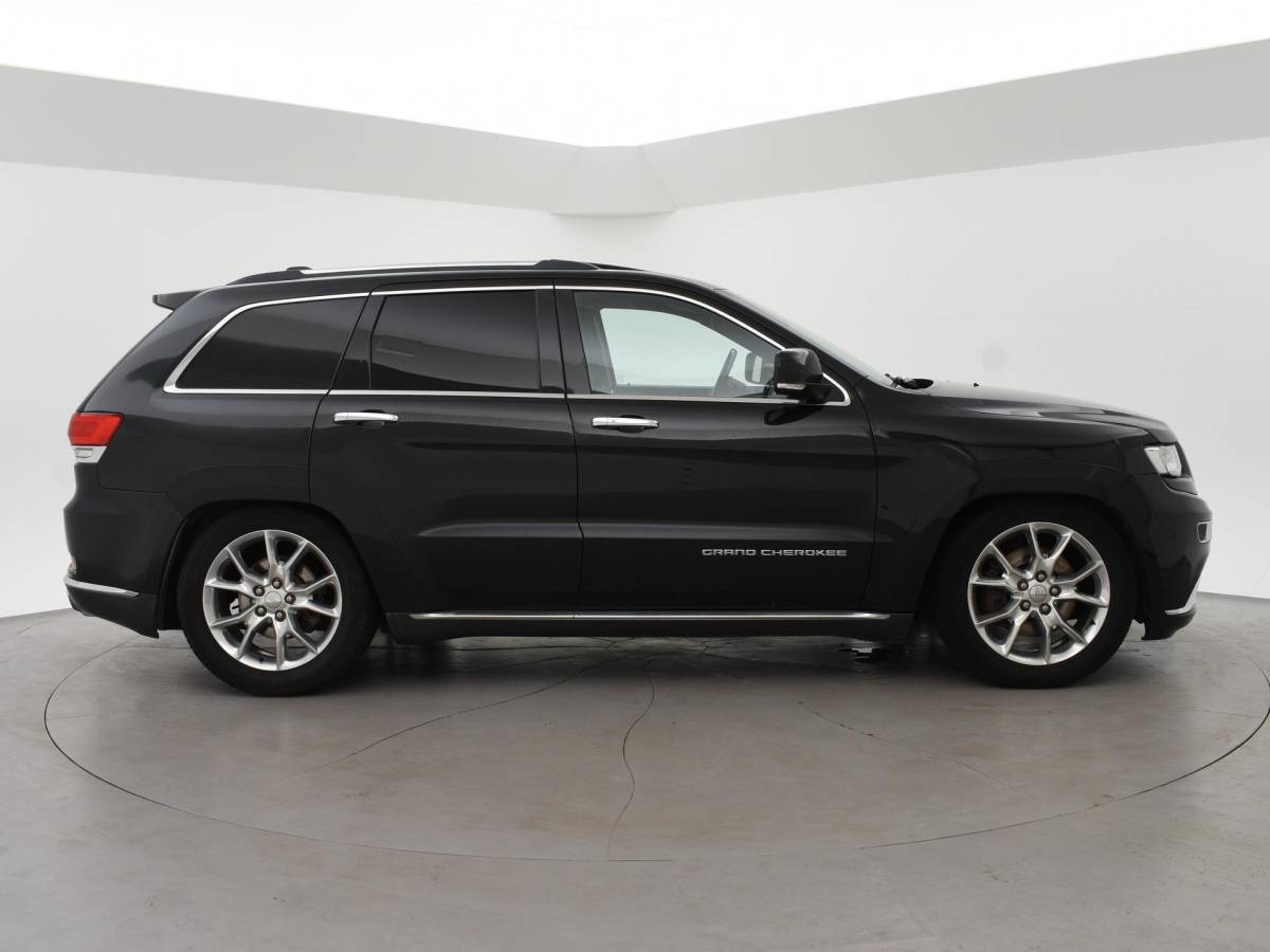 Jeep Grand Cherokee Jeep Grand Cherokee 3.0 CRD 250 PK SUMMIG GRIJS KENTEKEN ROETFILTER EN LUCHTVERING STORING