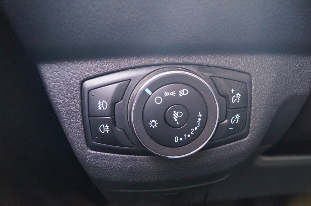 Ford Transit Courier Ford Transit Courier 1.5 TDCI Trend -AIRCO-DAB-TREKHAAK-