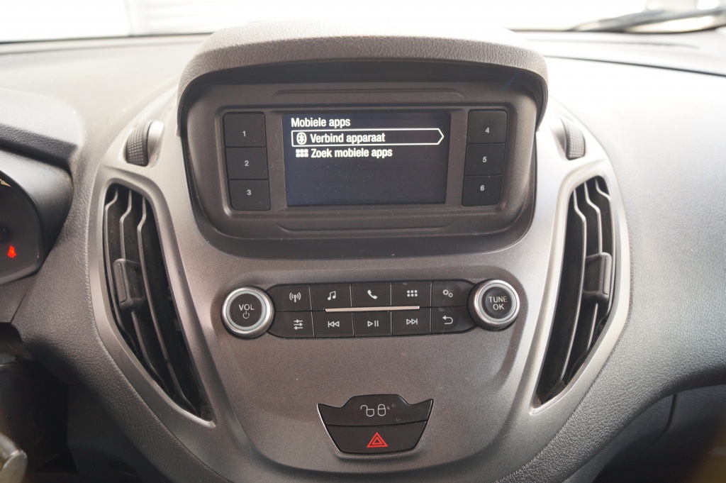 Ford Transit Courier Ford Transit Courier 1.5 TDCI Trend -AIRCO-DAB-TREKHAAK-