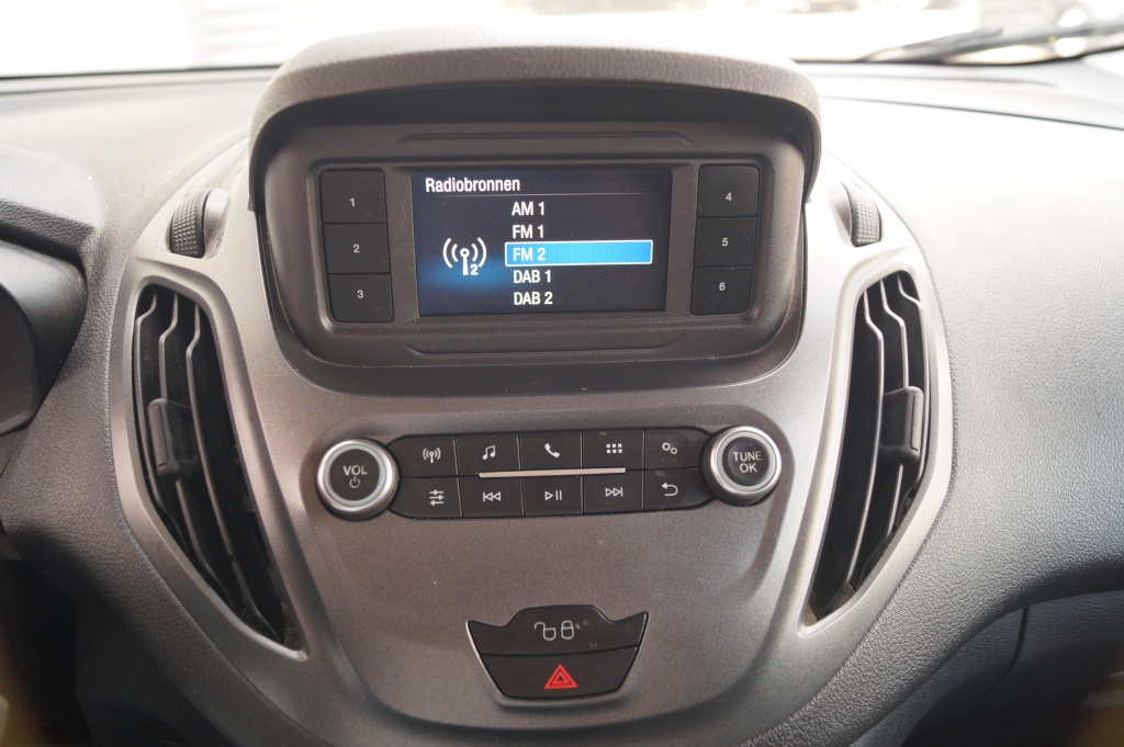 Ford Transit Courier Ford Transit Courier 1.5 TDCI Trend -AIRCO-DAB-TREKHAAK-