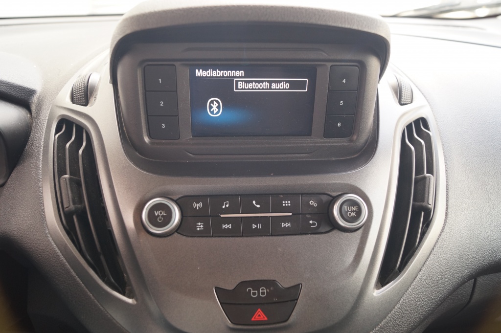 Ford Transit Courier Ford Transit Courier 1.5 TDCI Trend -AIRCO-DAB-TREKHAAK-