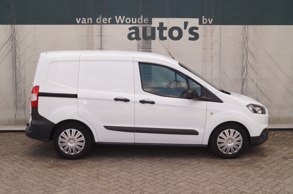 Ford Transit Courier Ford Transit Courier 1.5 TDCI Trend -AIRCO-DAB-TREKHAAK-