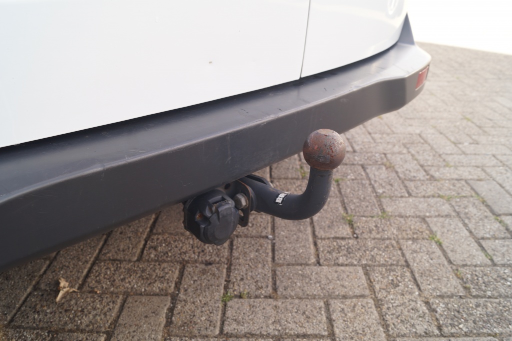 Ford Transit Courier Ford Transit Courier 1.5 TDCI Trend -AIRCO-DAB-TREKHAAK-