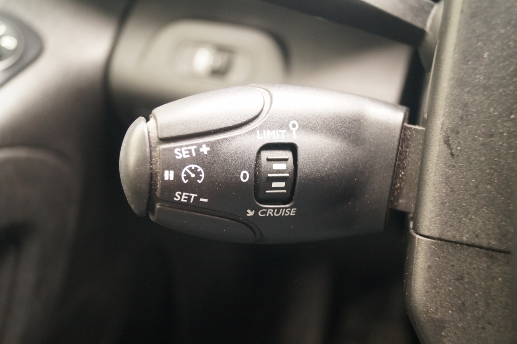 Citroën Berlingo Citroen Berlingo 1.5 BlueHDI Club -AIRCO-CARPLAY-TREKHAAK-
