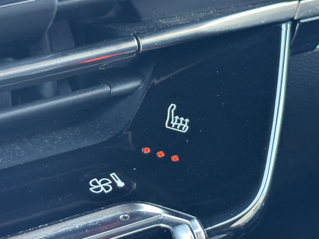 Peugeot 2008 Peugeot 2008 1.2 GT 130 PK Automaat | Alcantara | Stoelmassage |