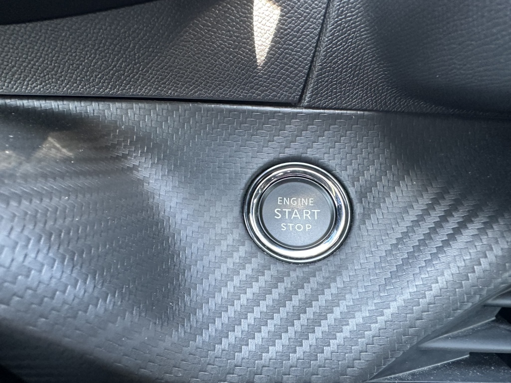 Peugeot 2008 Peugeot 2008 1.2 GT 130 PK Automaat | Alcantara | Stoelmassage |
