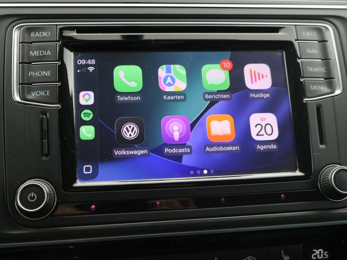 Volkswagen Transporter Volkswagen Transporter CARAVELLE 2.0 TDI 204 PK DSG DUBBEL CABINE + CAMERA | CARPLAY | LEDER | 18 INCH | LED | STOELVERWARMING