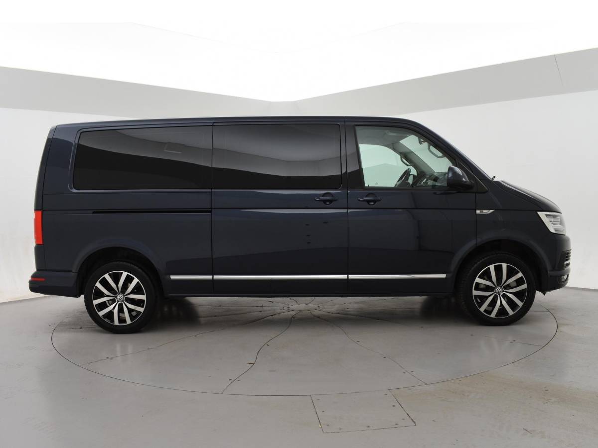 Volkswagen Transporter Volkswagen Transporter CARAVELLE 2.0 TDI 204 PK DSG DUBBEL CABINE + CAMERA | CARPLAY | LEDER | 18 INCH | LED | STOELVERWARMING