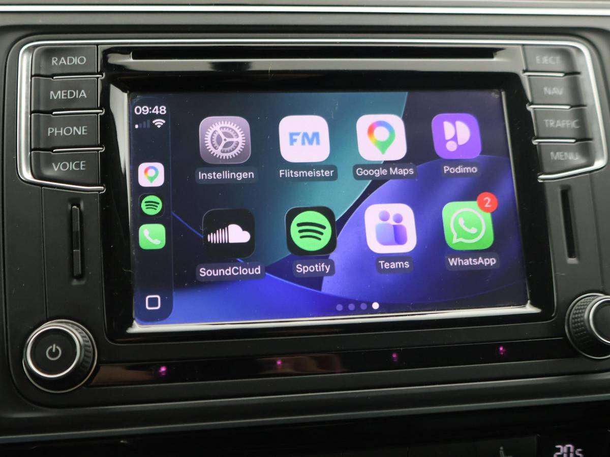 Volkswagen Transporter Volkswagen Transporter CARAVELLE 2.0 TDI 204 PK DSG DUBBEL CABINE + CAMERA | CARPLAY | LEDER | 18 INCH | LED | STOELVERWARMING
