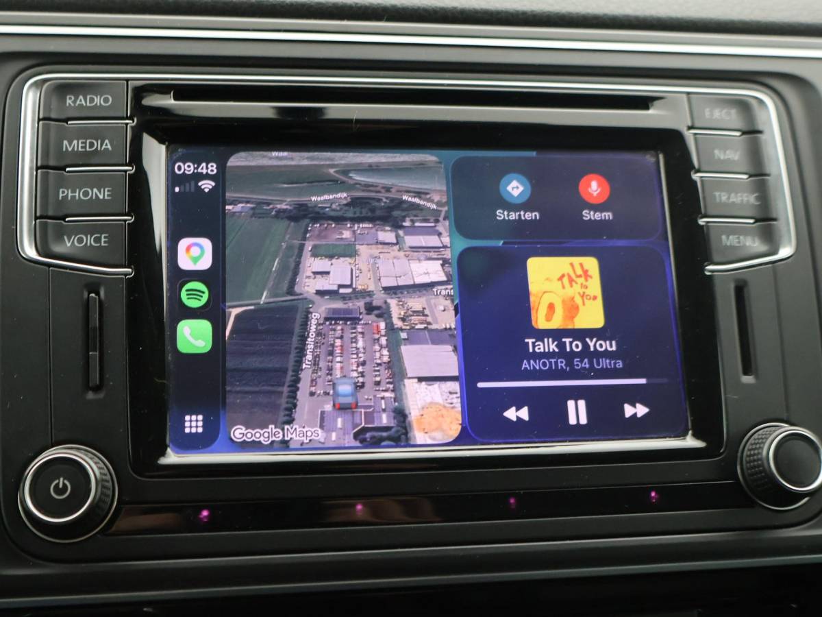 Volkswagen Transporter Volkswagen Transporter CARAVELLE 2.0 TDI 204 PK DSG DUBBEL CABINE + CAMERA | CARPLAY | LEDER | 18 INCH | LED | STOELVERWARMING