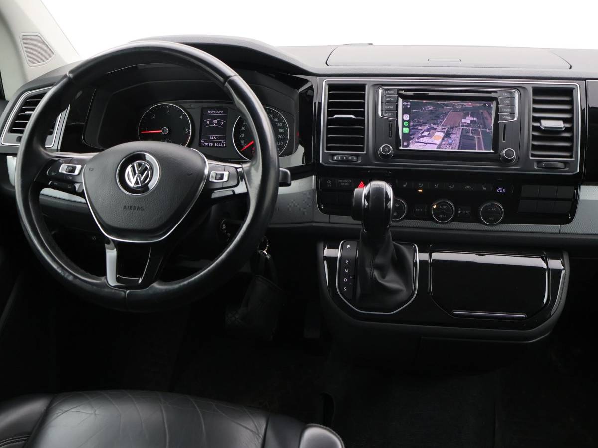 Volkswagen Transporter Volkswagen Transporter CARAVELLE 2.0 TDI 204 PK DSG DUBBEL CABINE + CAMERA | CARPLAY | LEDER | 18 INCH | LED | STOELVERWARMING