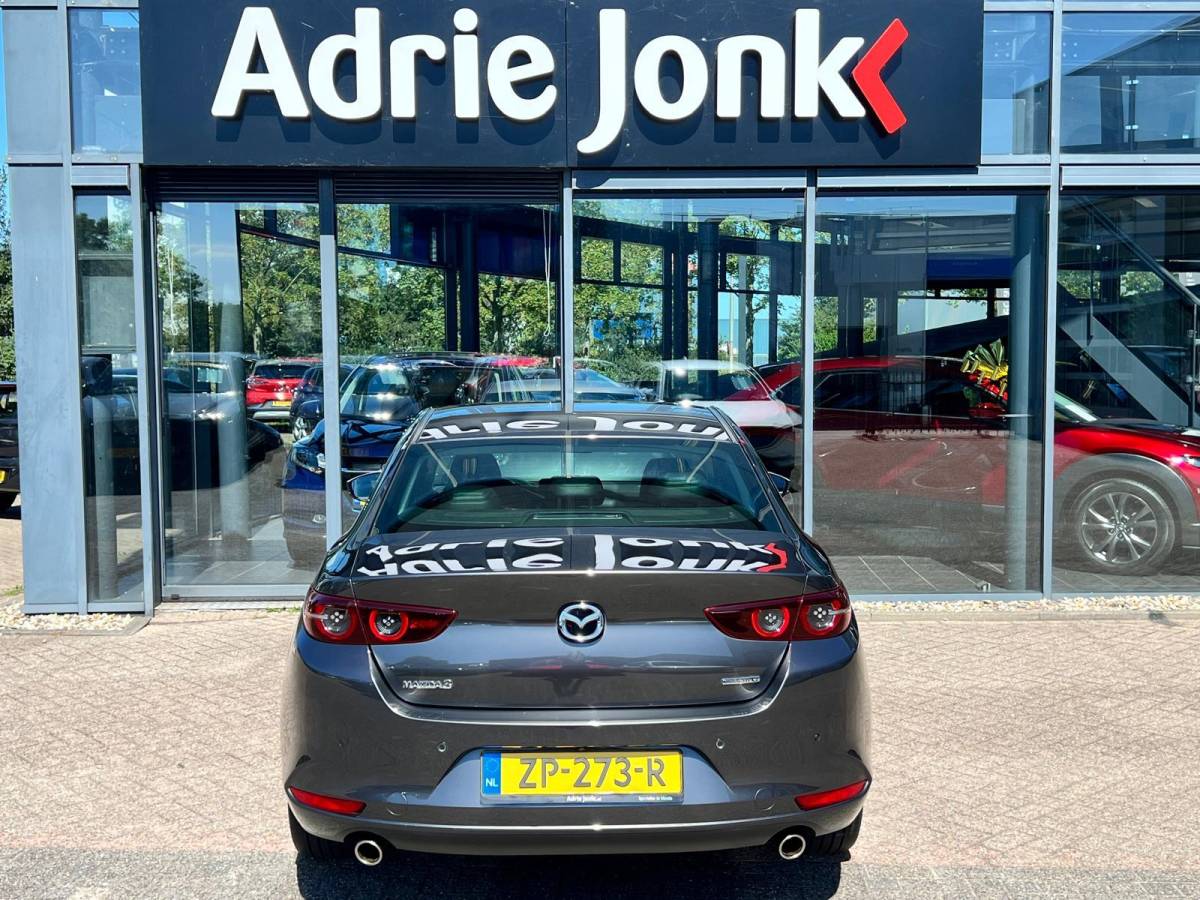 Mazda 3 Mazda 3 2.0 e-SkyActiv-G M Hybrid 122 Luxury |18″LM VELGEN | A.CAMERA | LEDER | Bose AUDIO | HEAD-UP DISPLAY | ADAPTIVE CRUISE | APPLE CARPLAY/ANDROID AUTO | NED.AUTO |