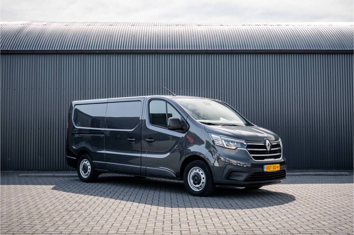 Renault Trafic Renault Trafic 2.0 dCi 110 L2H1 | 3-Zits | 110 PK | LED | Cruise | Navi | Airco | Trekhaak