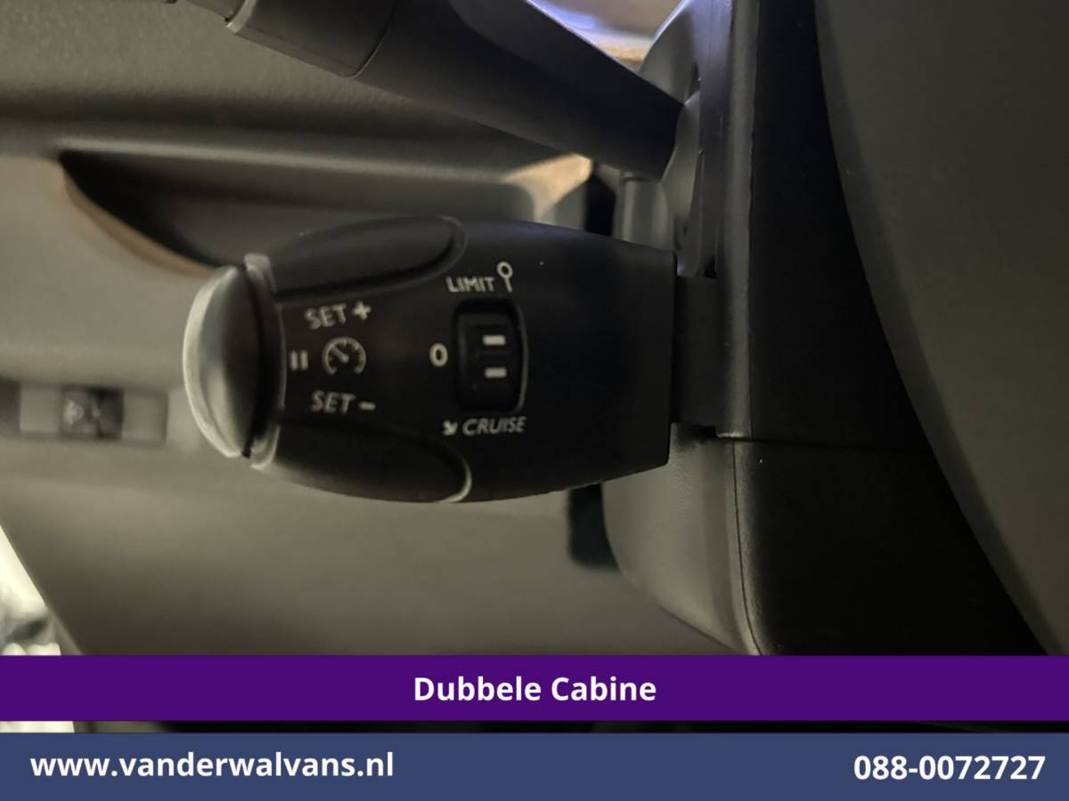 Peugeot Expert Peugeot Expert 2.0 BlueHDI 123pk L3H1 Dubbele Cabine Euro6 Airco | 5-Zits | Camera | Navigatie | Apple Carplay Android Auto, Cruisecontrol, 2500kg Trekhaak, Parkeersensoren