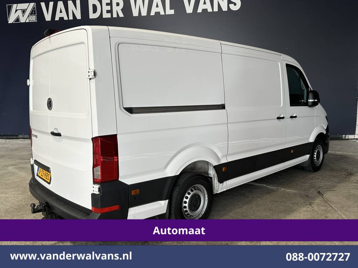 Volkswagen Crafter Volkswagen Crafter 2.0 TDI 141pk Automaat L3H2 L2H1 Euro6 Airco | Camera | Apple Carplay | 3000kg Trekhaak | Cruisecontrol Android Auto, Stoelverwarming, Parkeersensoren, Bijrijdersbank