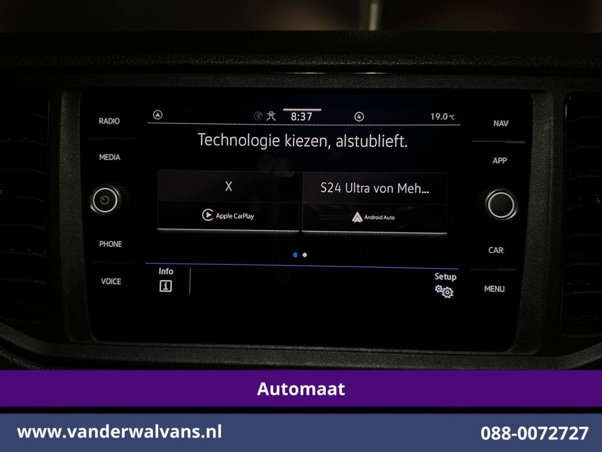 Volkswagen Crafter Volkswagen Crafter 2.0 TDI 141pk Automaat L3H2 L2H1 Euro6 Airco | Camera | Apple Carplay | 3000kg Trekhaak | Cruisecontrol Android Auto, Stoelverwarming, Parkeersensoren, Bijrijdersbank