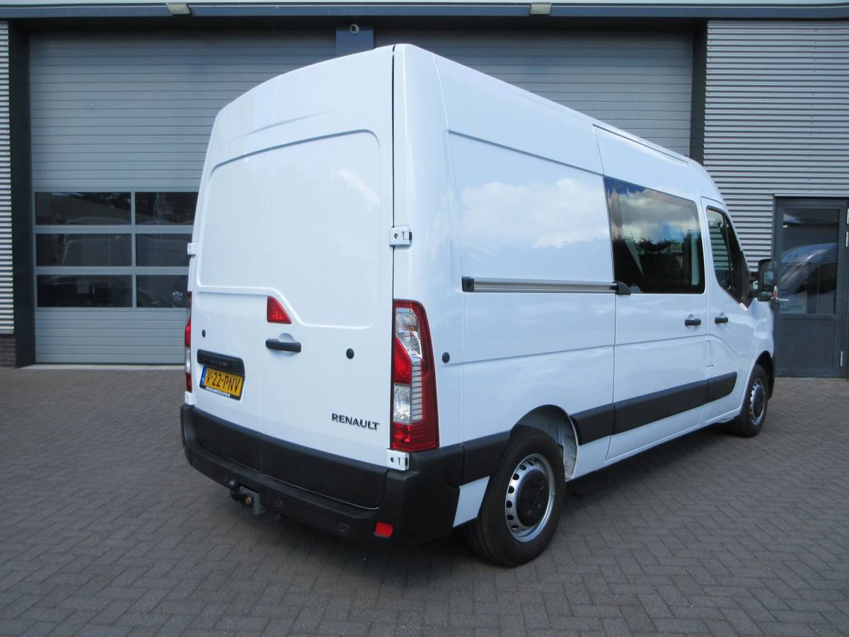 Renault Master Renault MASTER T35 2.3 dCi 150 L2H2 DC 7 persoons dubbel cabine
