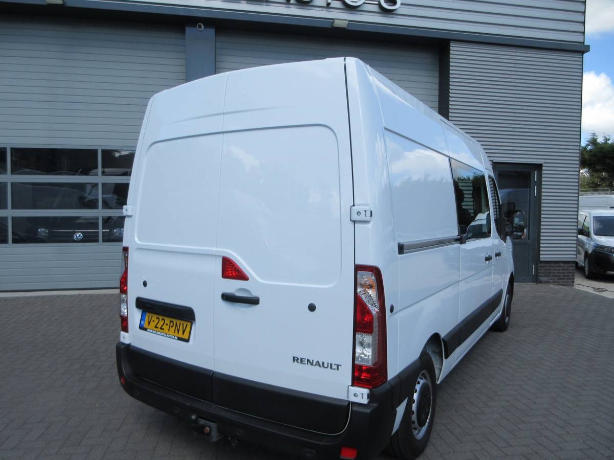 Renault Master Renault MASTER T35 2.3 dCi 150 L2H2 DC 7 persoons dubbel cabine