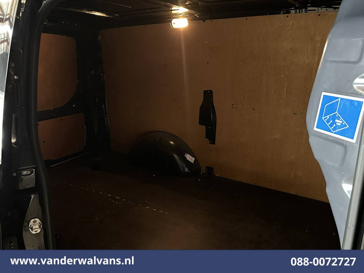 Mercedes-Benz Vito Mercedes-Benz Vito 110 CDI 102pk L2H1 Euro6 Airco | Imperiaal | Camera | Navigatie | Trekhaak | Apple Carplay | Cruisecontrol Android Auto, Parkeersensoren, Bijrijdersbank, Achterklep
