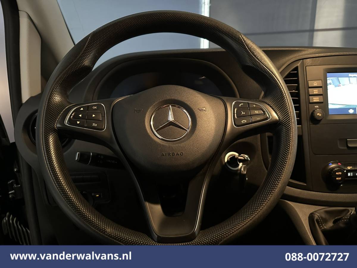 Mercedes-Benz Vito Mercedes-Benz Vito 110 CDI 102pk L2H1 Euro6 Airco | Imperiaal | Camera | Navigatie | Trekhaak | Apple Carplay | Cruisecontrol Android Auto, Parkeersensoren, Bijrijdersbank, Achterklep