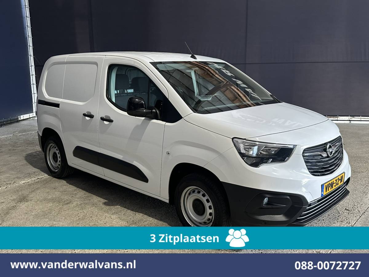 Opel Combo Opel Combo 1.5D 102pk L1H1 Euro6 Airco | 3-Zits | Camera | Navigatie | Apple Carplay | 1500kg Trekhaak | Cruisecontrol Android Auto, Parkeersensoren, Bijrijdersbank