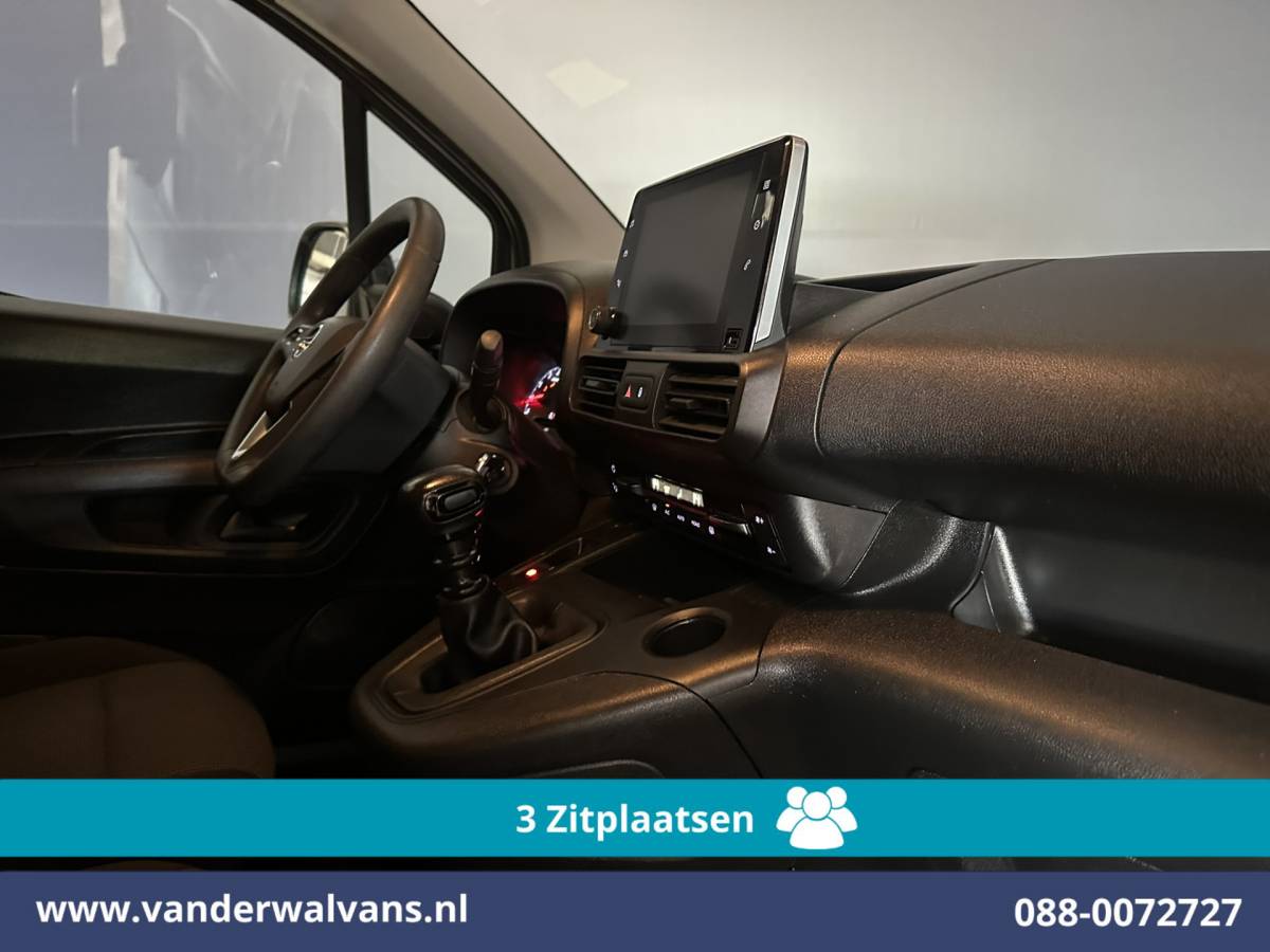 Opel Combo Opel Combo 1.5D 102pk L1H1 Euro6 Airco | 3-Zits | Camera | Navigatie | Apple Carplay | 1500kg Trekhaak | Cruisecontrol Android Auto, Parkeersensoren, Bijrijdersbank