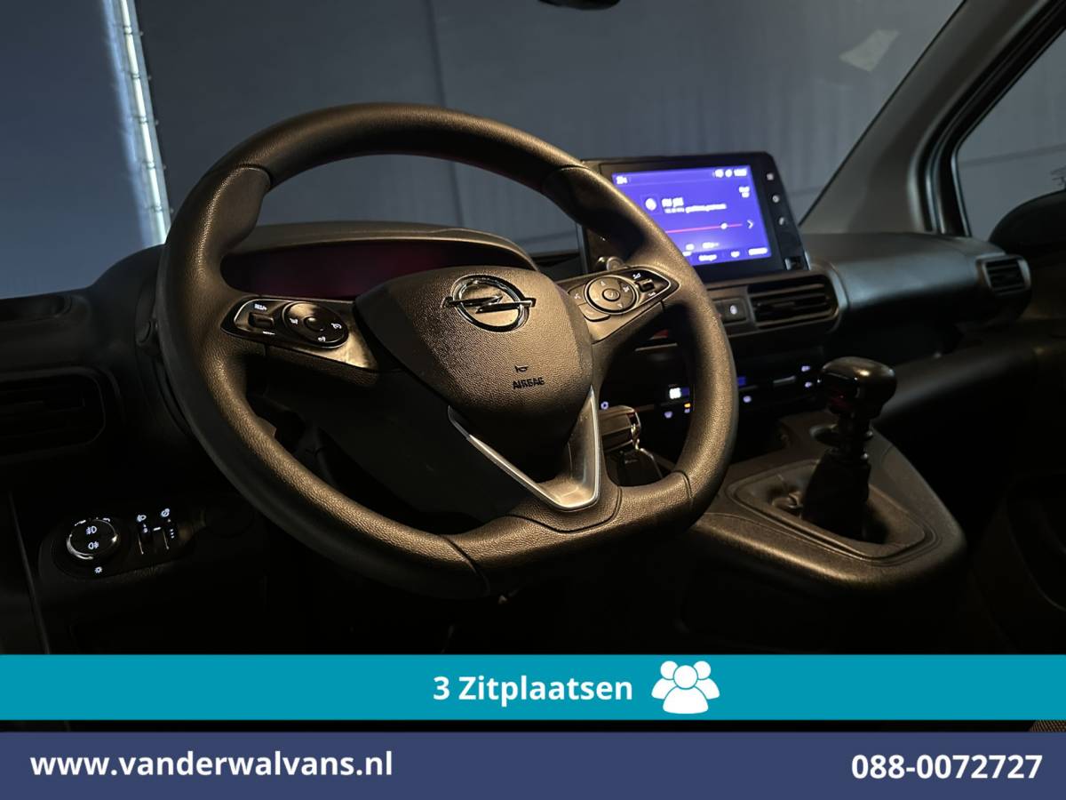 Opel Combo Opel Combo 1.5D 102pk L1H1 Euro6 Airco | 3-Zits | Camera | Navigatie | Apple Carplay | 1500kg Trekhaak | Cruisecontrol Android Auto, Parkeersensoren, Bijrijdersbank