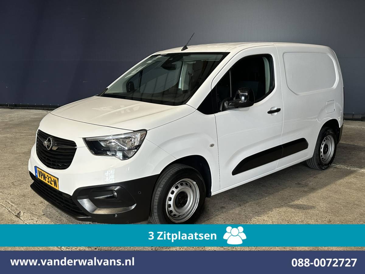 Opel Combo Opel Combo 1.5D 102pk L1H1 Euro6 Airco | 3-Zits | Camera | Navigatie | Apple Carplay | 1500kg Trekhaak | Cruisecontrol Android Auto, Parkeersensoren, Bijrijdersbank