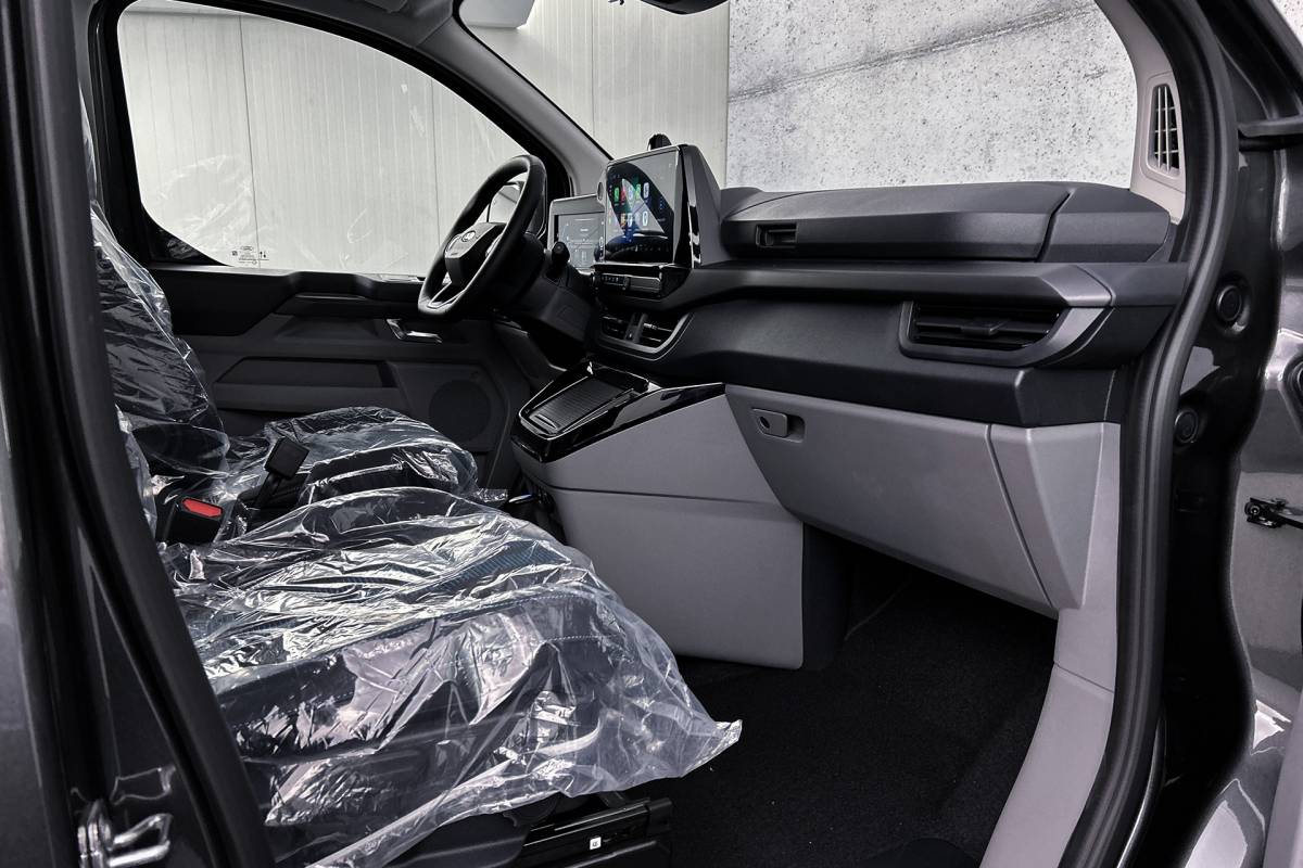 Ford  Ford E-Custom 340 L2 Sport | Dubbel cabine | 2x schuifdeur | adaptieve cruise control