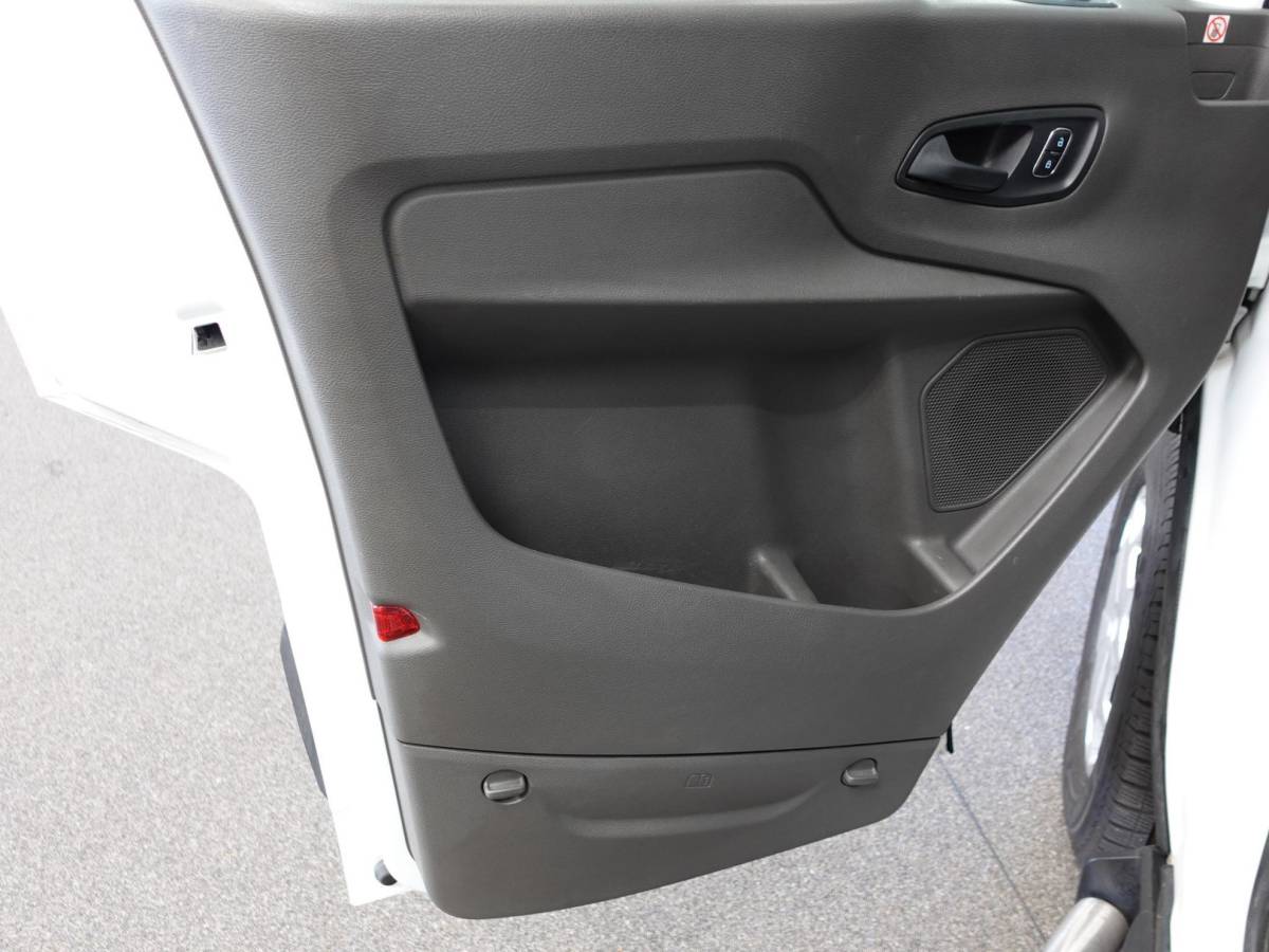Ford Transit Ford Transit 350 2.0 TDCI L4H3 Trend RWD Airco Bluetooth Cruise Control Camera Trekhaak