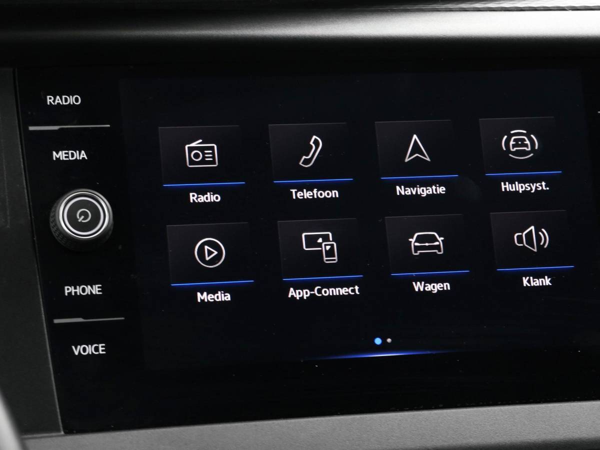 Volkswagen Transporter Volkswagen Transporter 2.0 TDI L1H1 28 · Camera · Trekhaak · Apple/Android Car Play · Navigatie · Cruise Control · Vloerplaat · 16” Inch · Garantie t/m 01-04-2028 of 100.000km