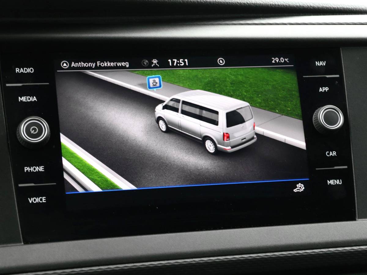Volkswagen Transporter Volkswagen Transporter 2.0 TDI L1H1 28 · Camera · Trekhaak · Apple/Android Car Play · Navigatie · Cruise Control · Vloerplaat · 16” Inch · Garantie t/m 01-04-2028 of 100.000km