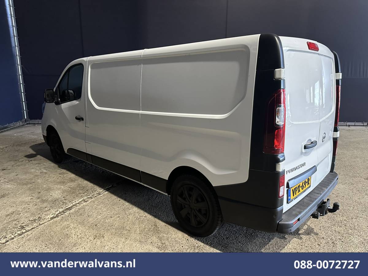 Renault Trafic Renault Trafic 2.0 dCi 131pk L2H1 Euro6 Airco | LED | Cruisecontrol | 2500kg Trekhaak | Parkeersensoren Bijrijdersbank