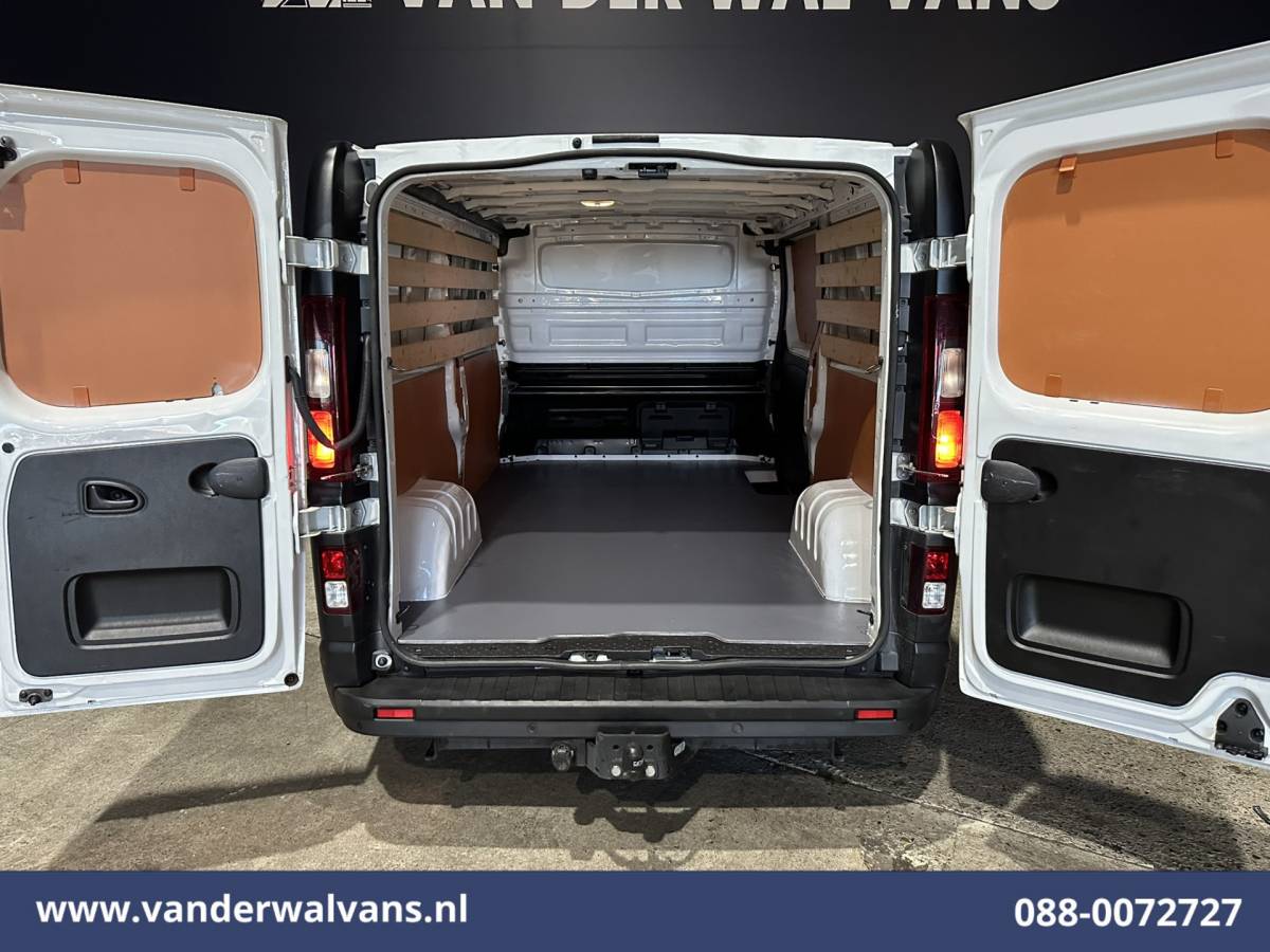 Renault Trafic Renault Trafic 2.0 dCi 131pk L2H1 Euro6 Airco | LED | Cruisecontrol | 2500kg Trekhaak | Parkeersensoren Bijrijdersbank