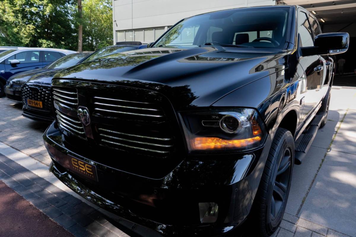 Dodge Ram 1500 Dodge Ram 1500 5.7 V8 4×4 Crew Cab 5’7