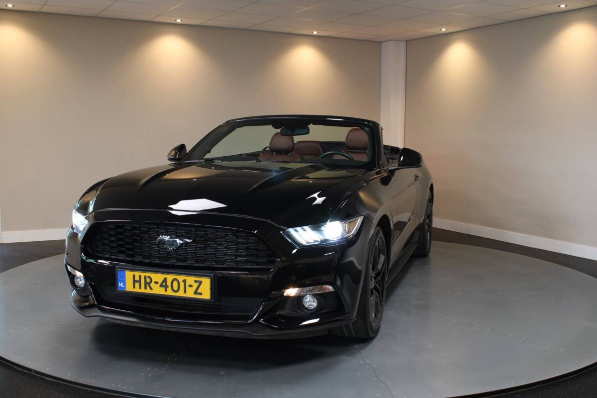 Ford Mustang Ford Mustang Convertible 2.3 EcoBoost *13.000Km* 317Pk! Shaker|Camera|Stoelverw./verkoeling|Org.NL/NAP