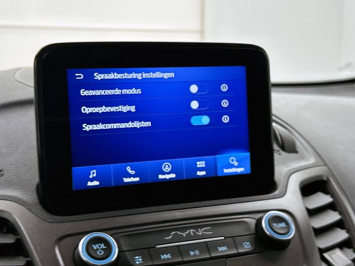 Ford Transit Connect Ford Transit Connect 1.5 EcoBlue L2 Trend Automaat Navigatie Airco Parkeersensoren Cruise Control 3Zits Camera DAB+
