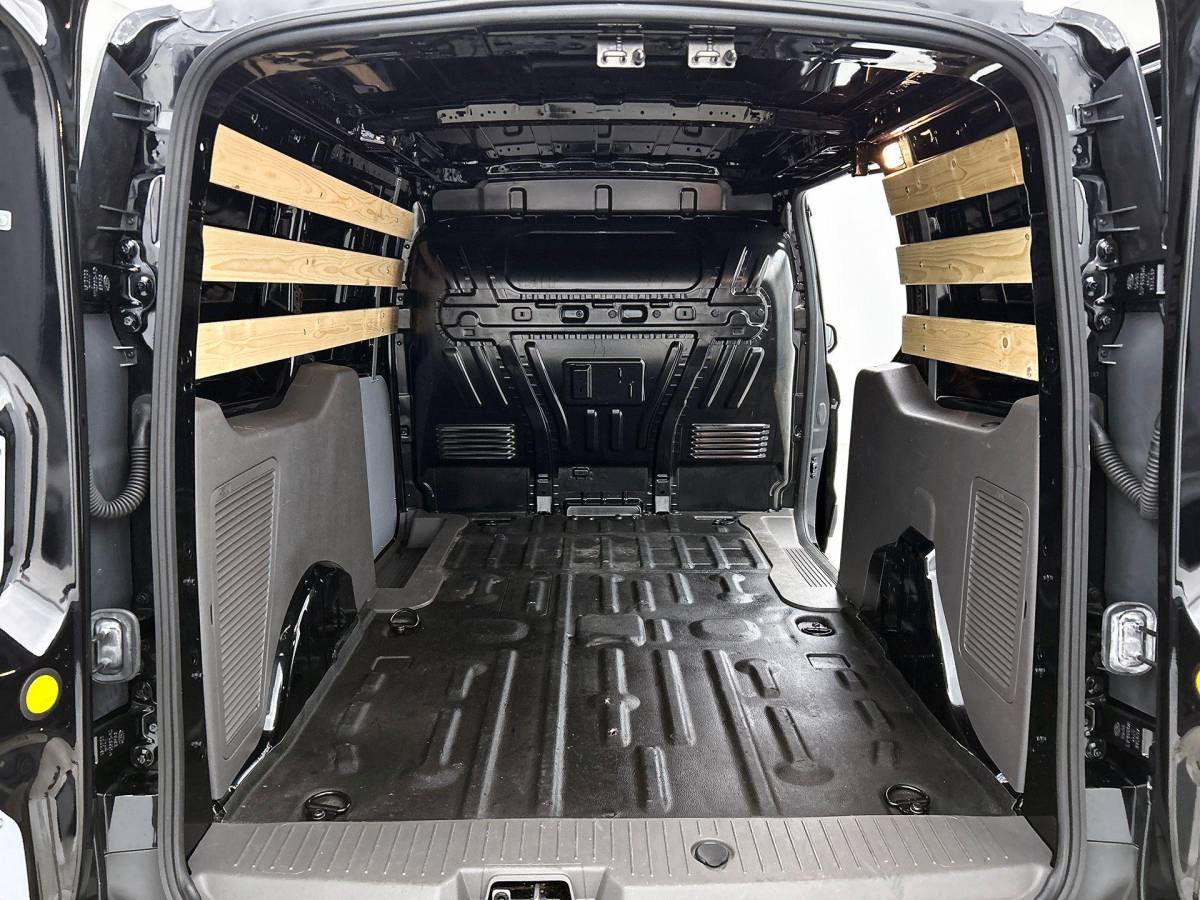 Ford Transit Connect Ford Transit Connect 1.5 EcoBlue L2 Trend Automaat Navigatie Airco Parkeersensoren Cruise Control 3Zits Camera DAB+