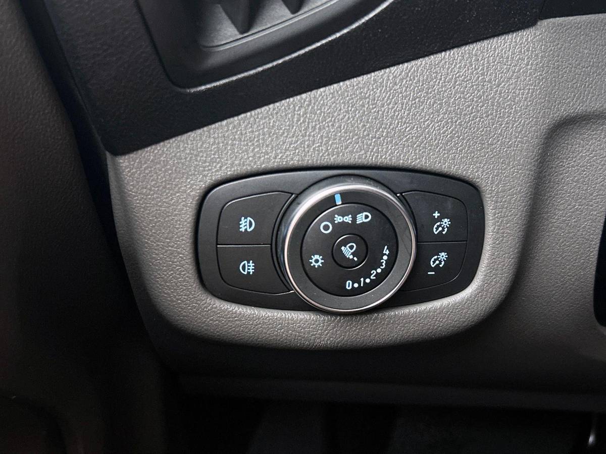 Ford Transit Connect Ford Transit Connect 1.5 EcoBlue L2 Trend Automaat Navigatie Airco Parkeersensoren Cruise Control 3Zits Camera DAB+
