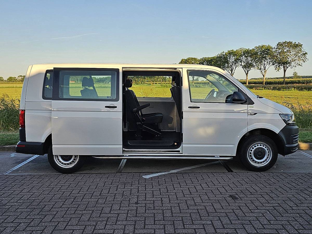 Volkswagen Transporter VOLKSWAGEN TRANSPORTER 2.0 TDI l2h1 combi 9-pers ac